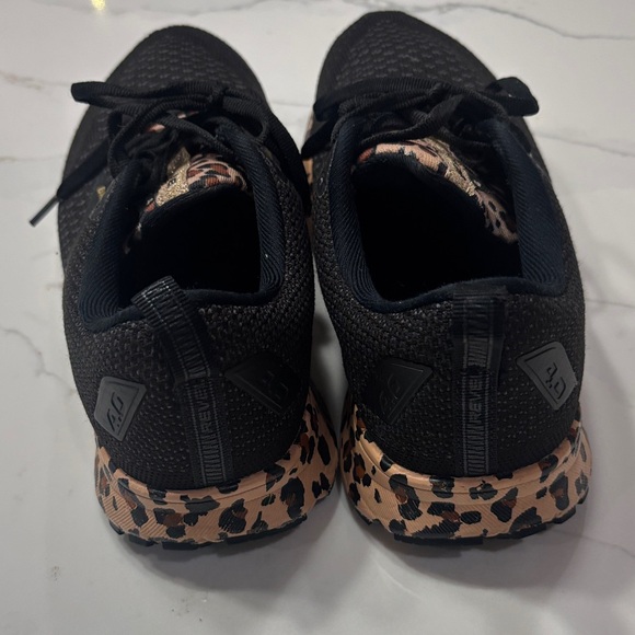 Brooks Women's Black Running Shoe with Leopard-Print Tan Midsole - Picture 5 of 12